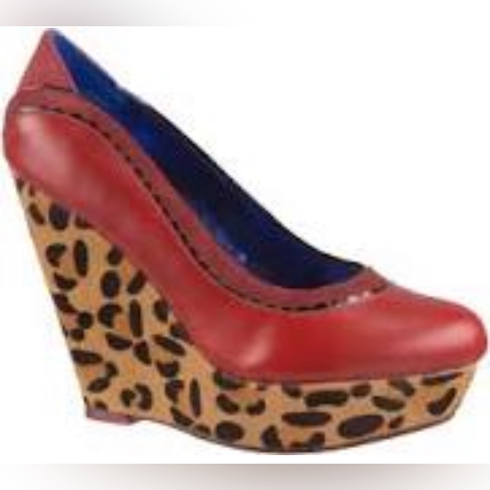 Poetic License Women’s Body Love Red Leopard Platform Wedge Heel Size 7